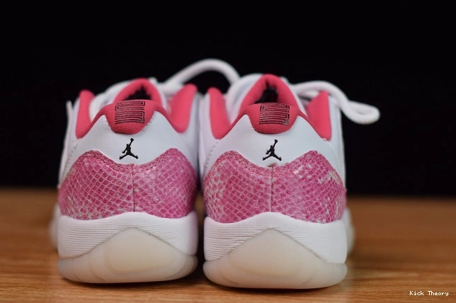Kick Theory Air Low 11 AH7860-106 Jordan Pink WMNS Snakeskin 0702
